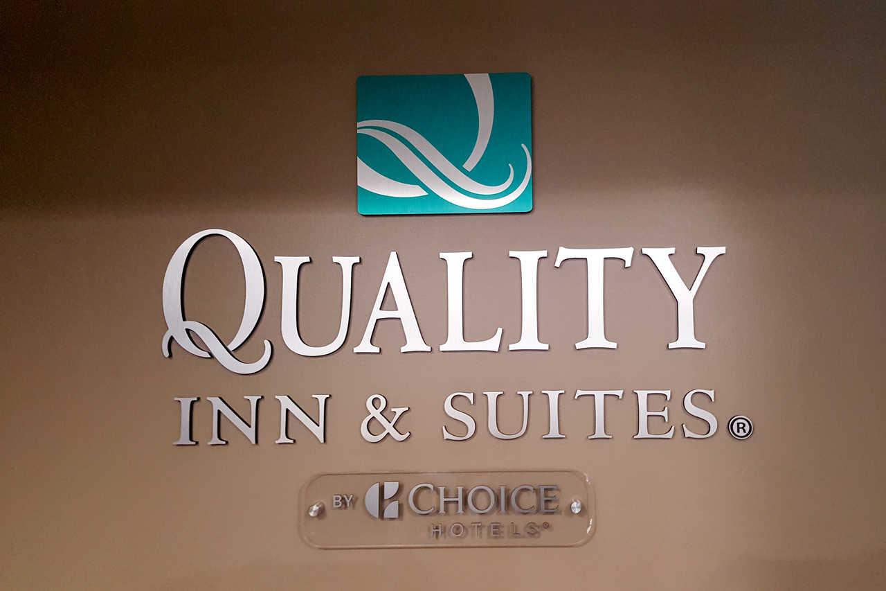 Quality Inn & Suites North Lima - Boardman Bagian luar foto