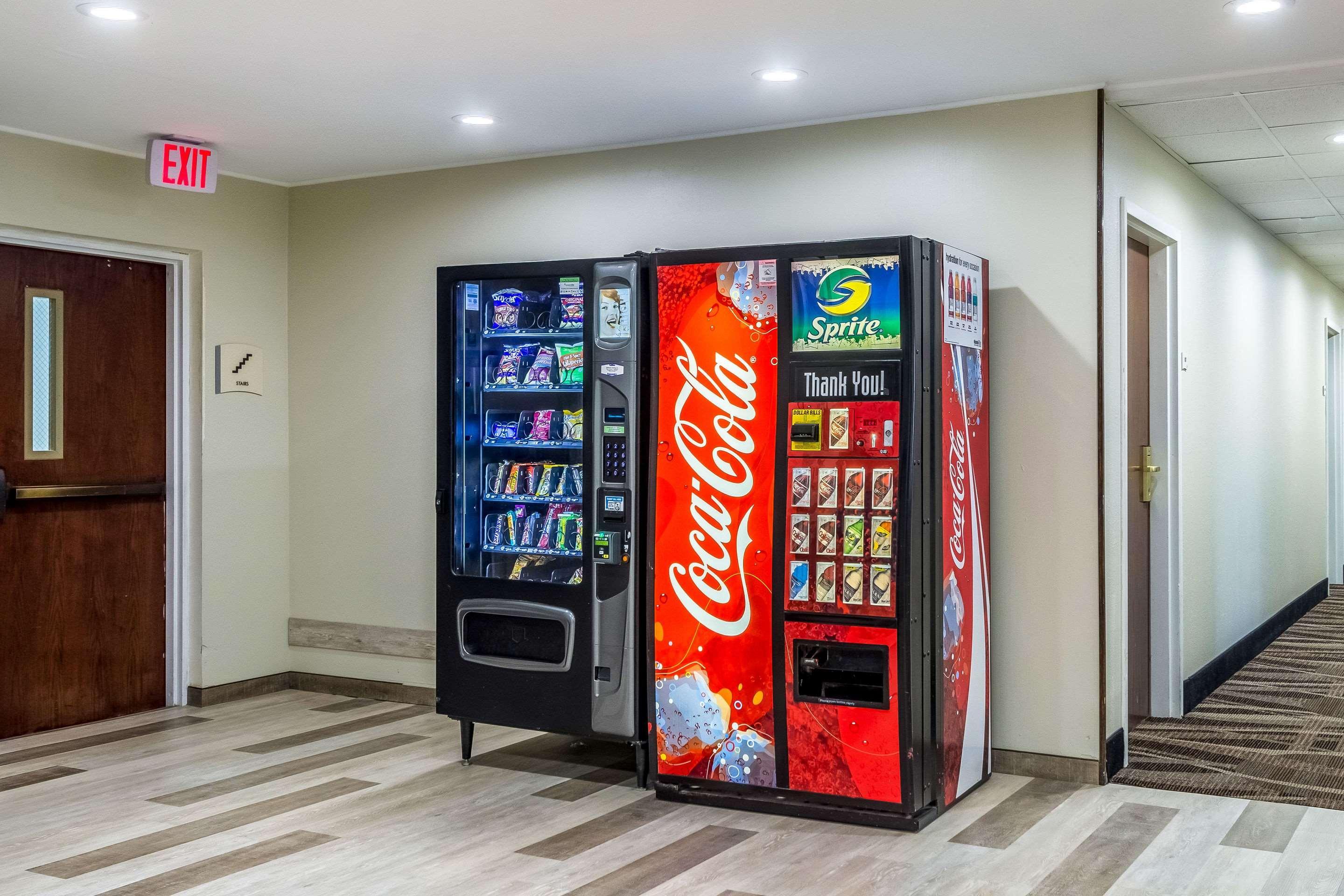 Quality Inn & Suites North Lima - Boardman Bagian luar foto