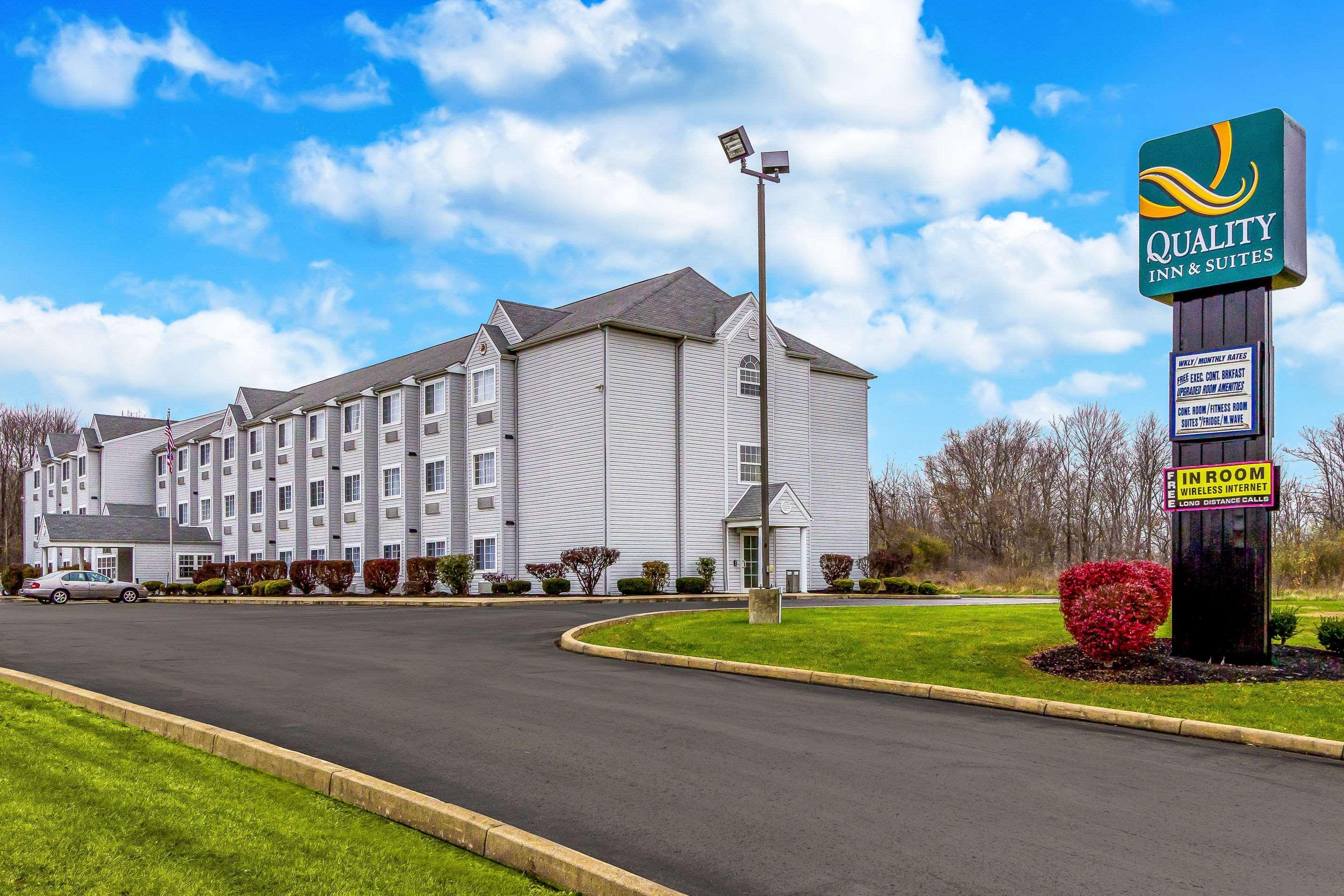 Quality Inn & Suites North Lima - Boardman Bagian luar foto