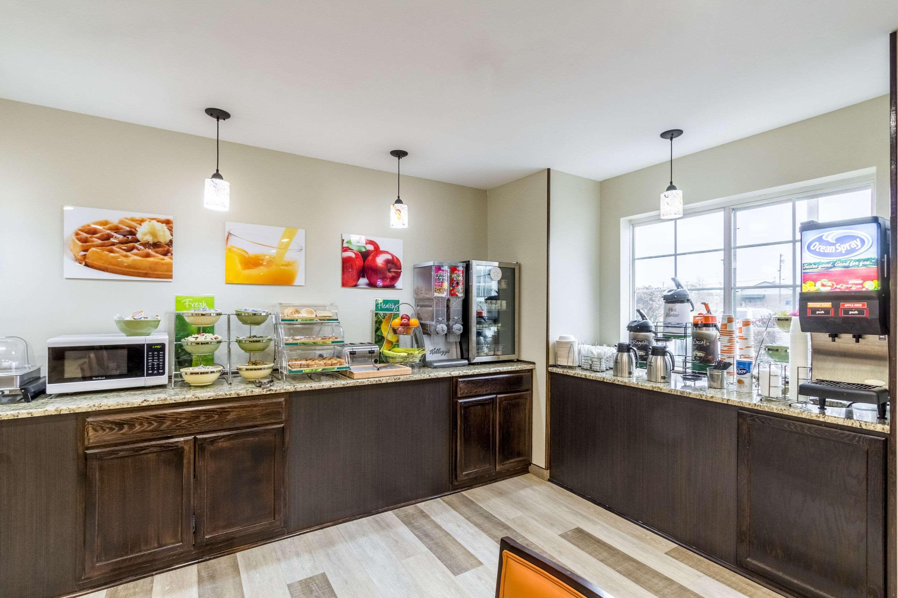 Quality Inn & Suites North Lima - Boardman Bagian luar foto