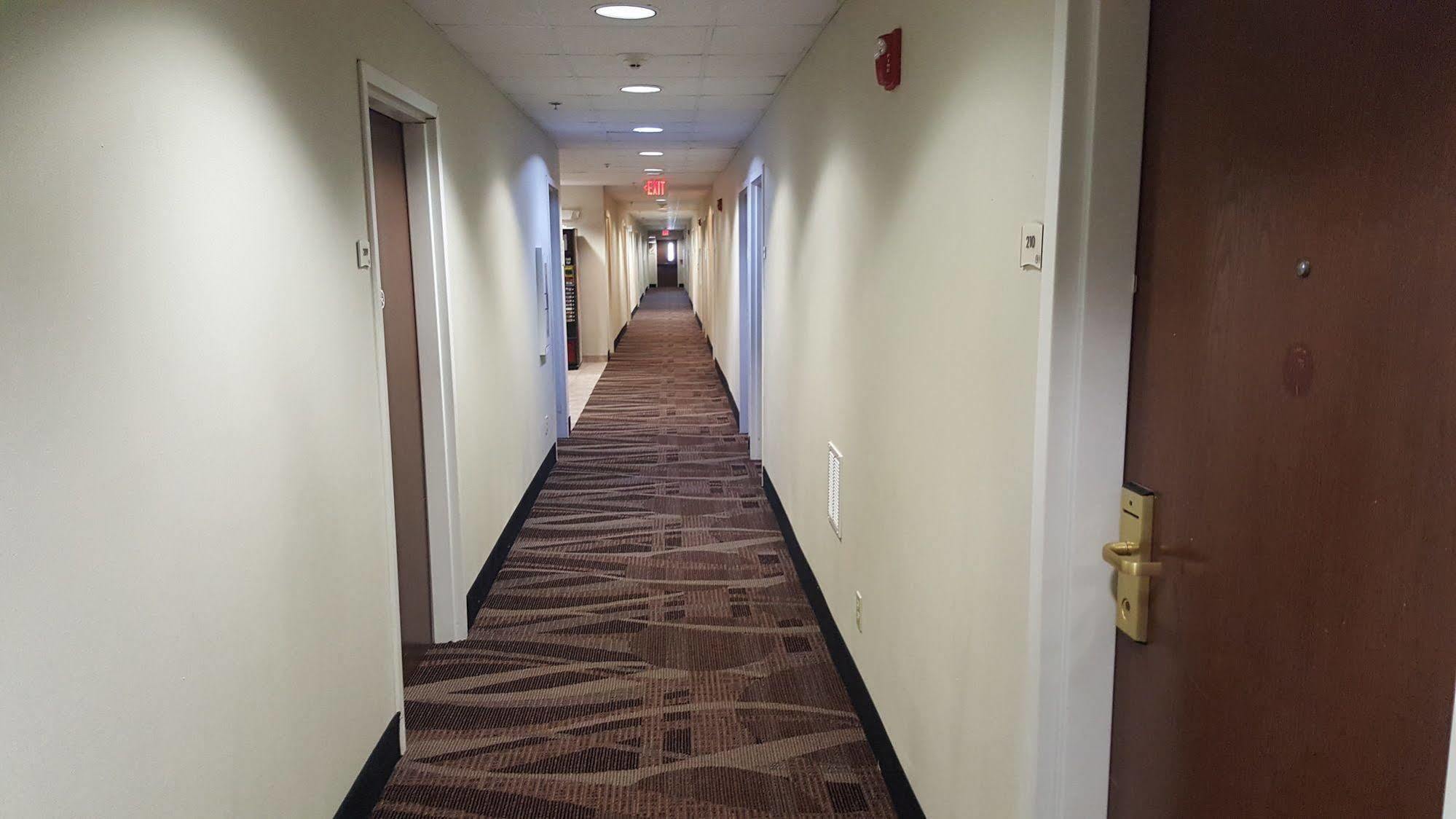 Quality Inn & Suites North Lima - Boardman Bagian luar foto